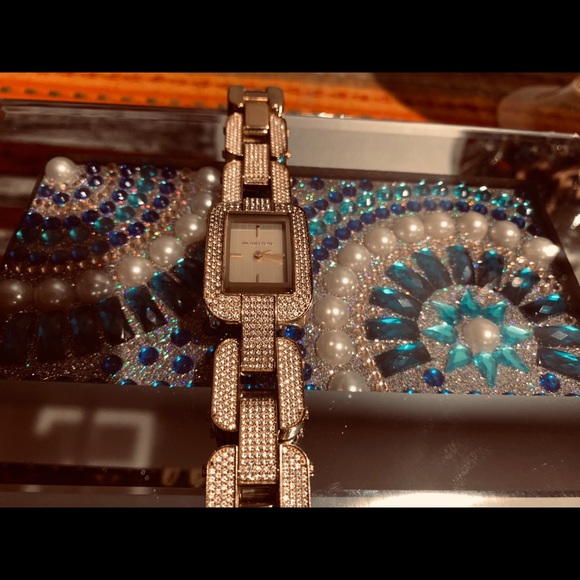 Gold Swarovski  Crystal Bracket Watch - Picture 2 of 3